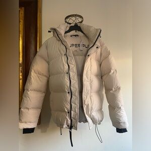 Aritzia Súper Puff Shorty-Matte Pearl XXS